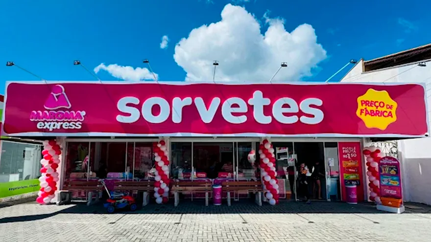 Fachada de uma franquia Maroma Express